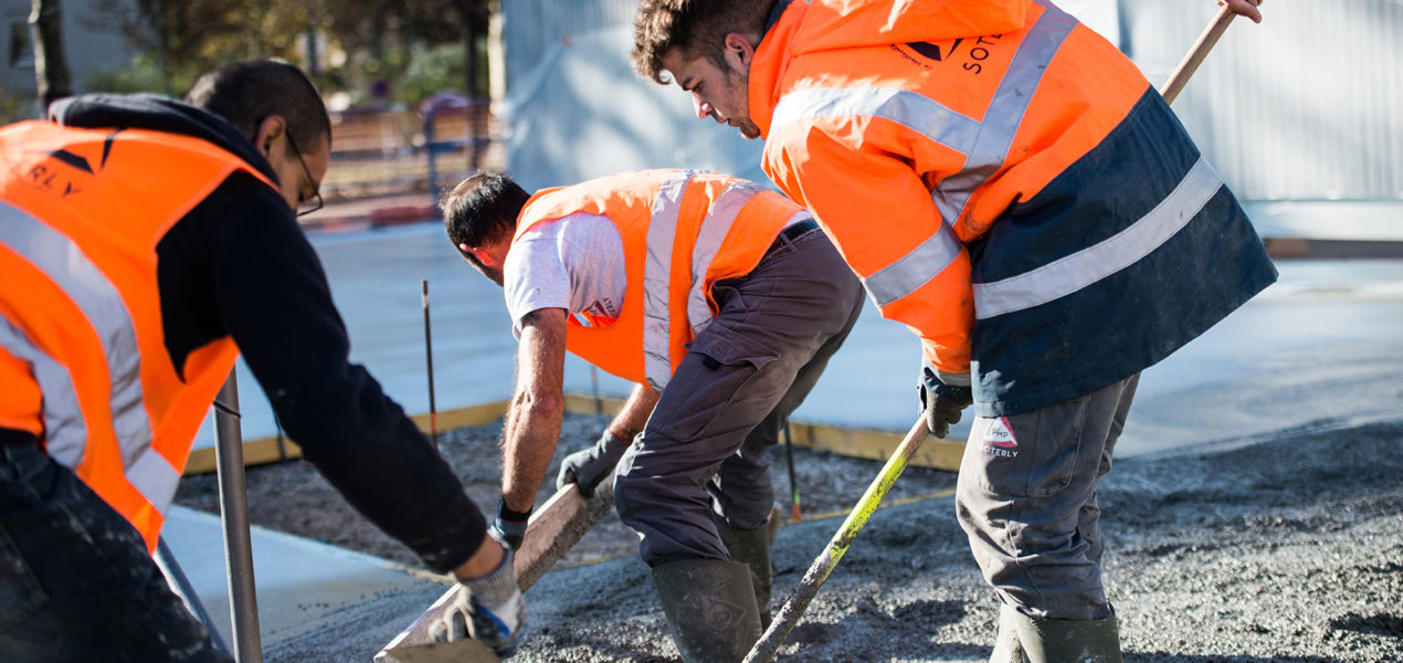 ouvriers sur chantier